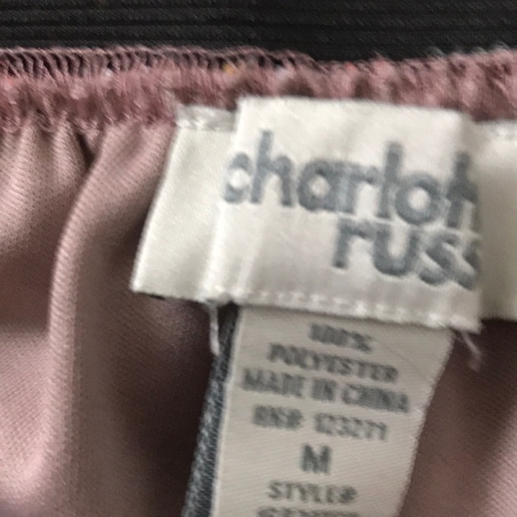 💜 Charlotte Russe skirt - Picture 2 of 3